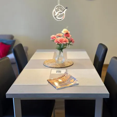5 Luise Apartment *
