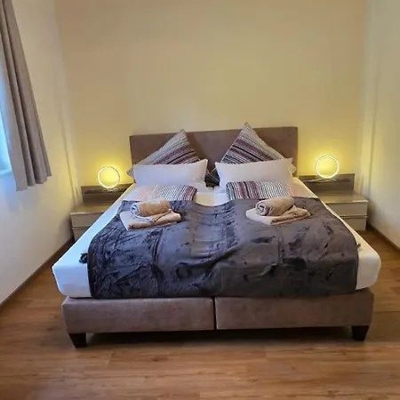 5 Luise Apartment *